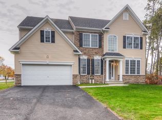 941 Amsterdam Ave, Toms River, NJ 08757