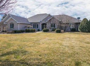 8845 Harvest Hills Trl, Rockford, IL 61114