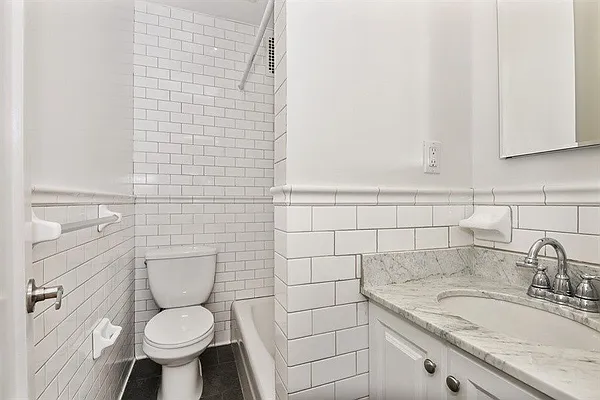 Rented by Houlihan Parnes Properties | media 9