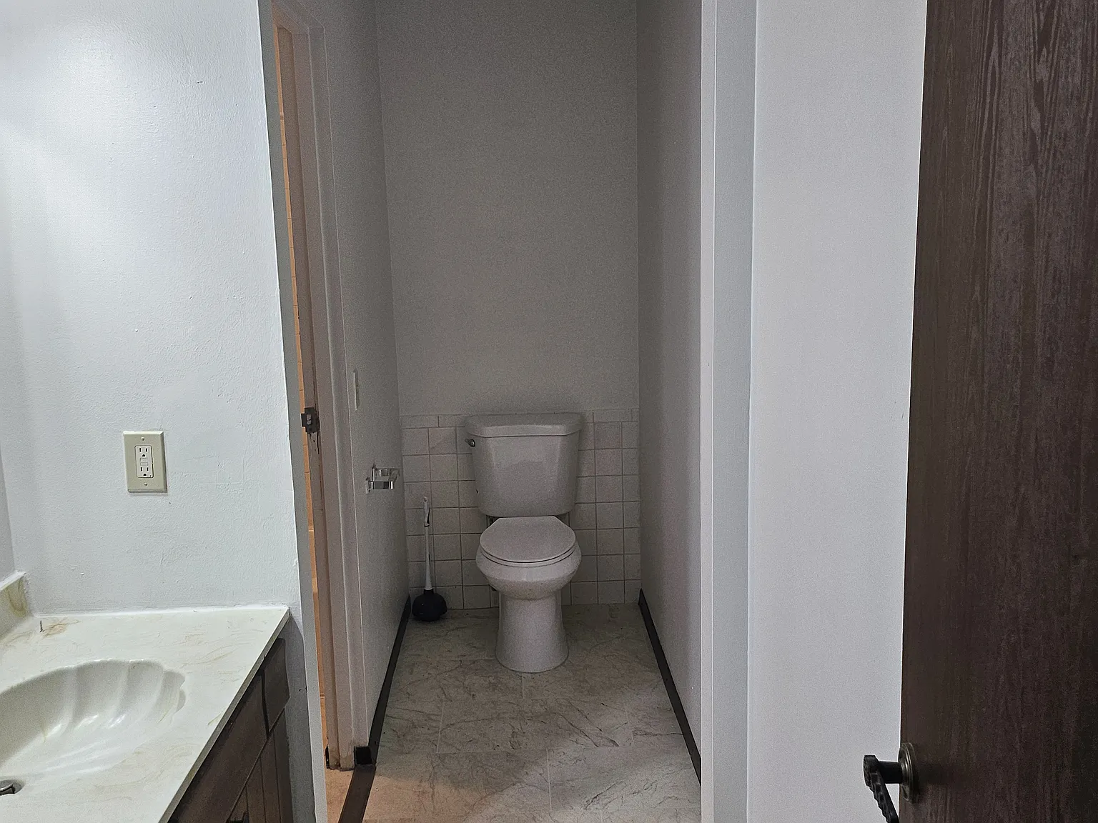 2 bed, 1.5 bath, 1208 sqft, $1,250 — Photo 2