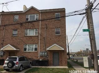 231 Beach 31st St, Far Rockaway, NY 11691