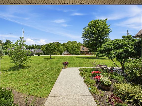 5th image of 502 Fawn Ct