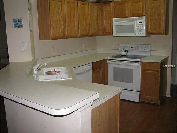 5th image of 2485 Grand Poplar St