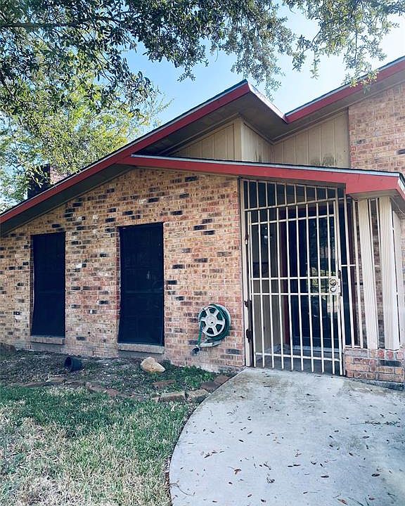 1st image of 6119 Irish Hill Dr
