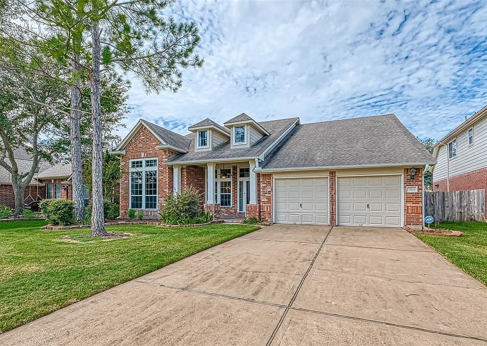 1st image of 3214 Millbrook Dr