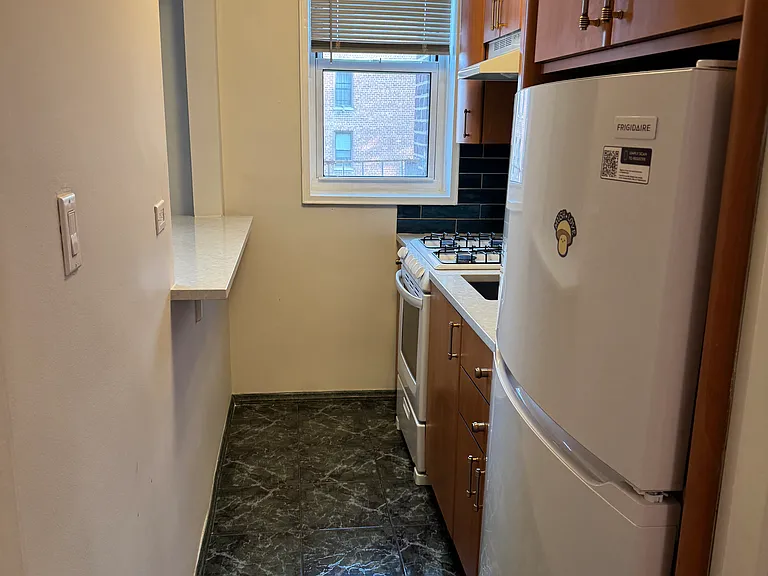 2939 Avenue Y #3A — Photo 6