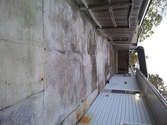 4th image of 11914 Greencanyon Dr