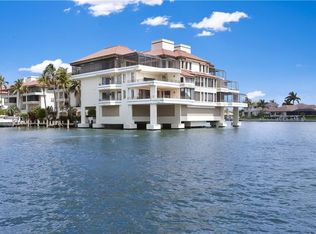 4400 Gulf Shore Blvd N APT 102, Naples, FL 34103