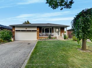 8 Malcolm Cres, Brampton, ON L6S 3C8