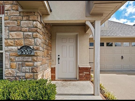 4th image of 2007 SW Stonegrove Rd
