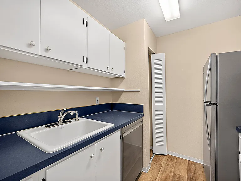 6012 N 15th St #D106 — Photo 13