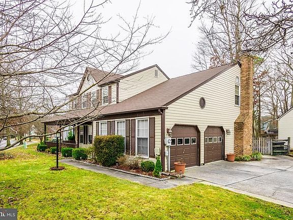 3rd image of 4765 Hummingbird Dr