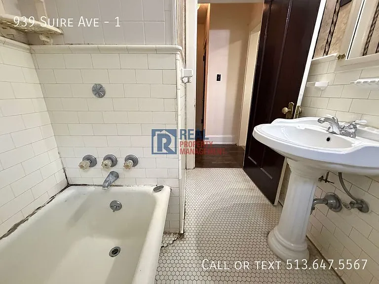 939 Suire Ave #1 — Photo 11