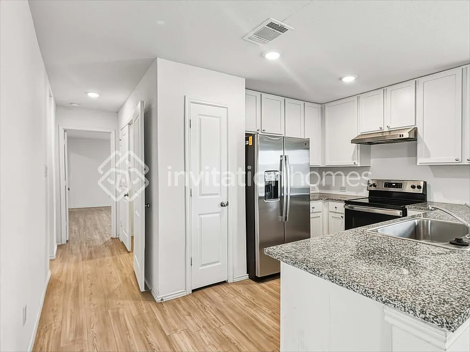 136 Parish Ln