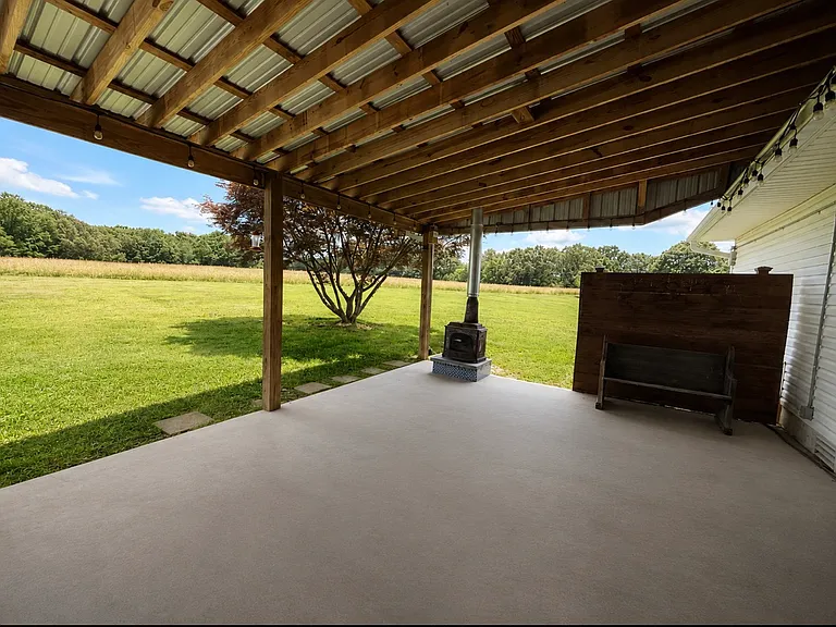 876 W Point Rd — Photo 22