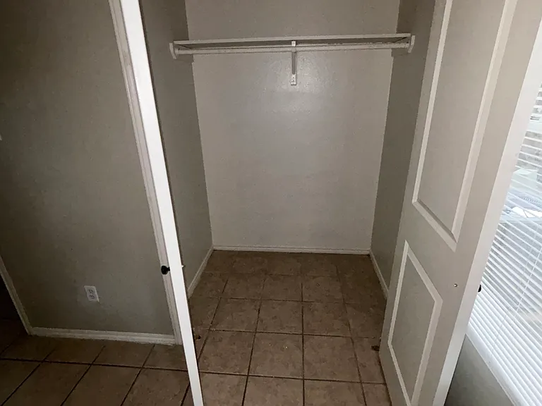 7575 Windsor Oaks #7575 — Photo 16