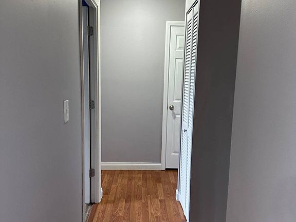 4th image of 2219 Webster Ct