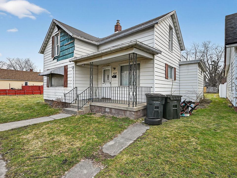 1st image of 824 Pulaski St