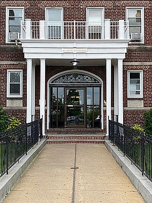1st image of 40 Shore Blvd APT 2H