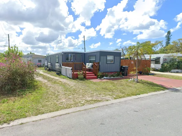 812 50th Avenue Plz W #B, Bradenton, FL 34207