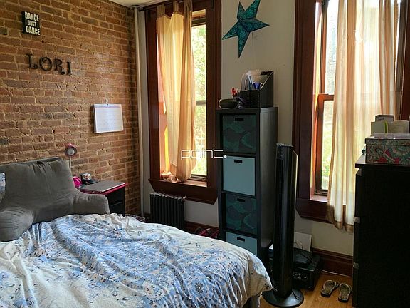 4th image of 324 E 94th St APT 4R