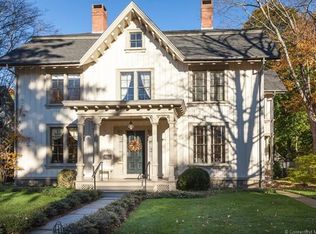 53 Fair St, Guilford, CT 06437