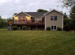 9987 Highland Dr, Perrinton, MI 48871