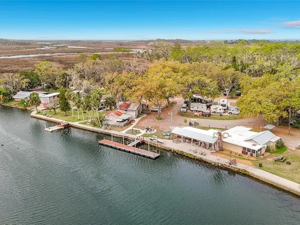 5362 Felker Dr, Weeki Wachee, FL 34607