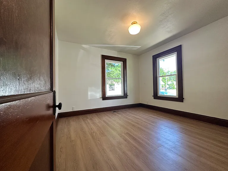 236 N Main St — Photo 15