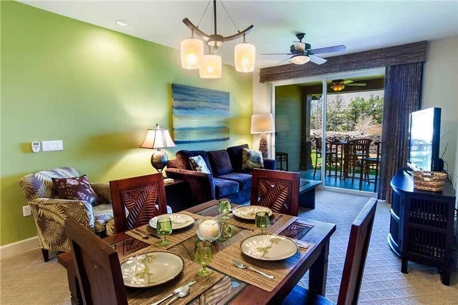 2 bed, 2.0 bath, 1076 sqft, $10,190 — Photo 4