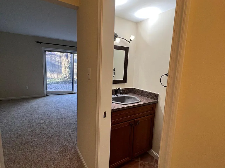 2105 Bucknell Ter — Photo 48