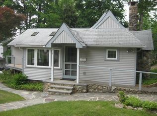 6 Twin Elm Ter, Newton, NJ 07860