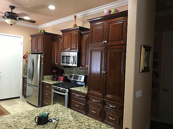 Kitchen cabinets & counter