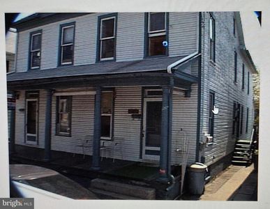 226 E Poplar 2261/2 St, Hanover, PA, 17331