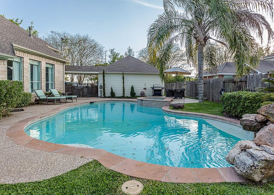 1st image of 2510 Lake Point Ct
