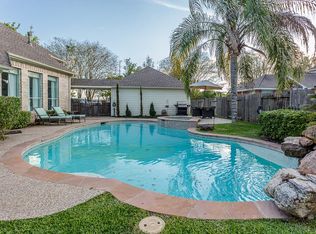2510 Lake Point Ct, Pearland, TX 77584