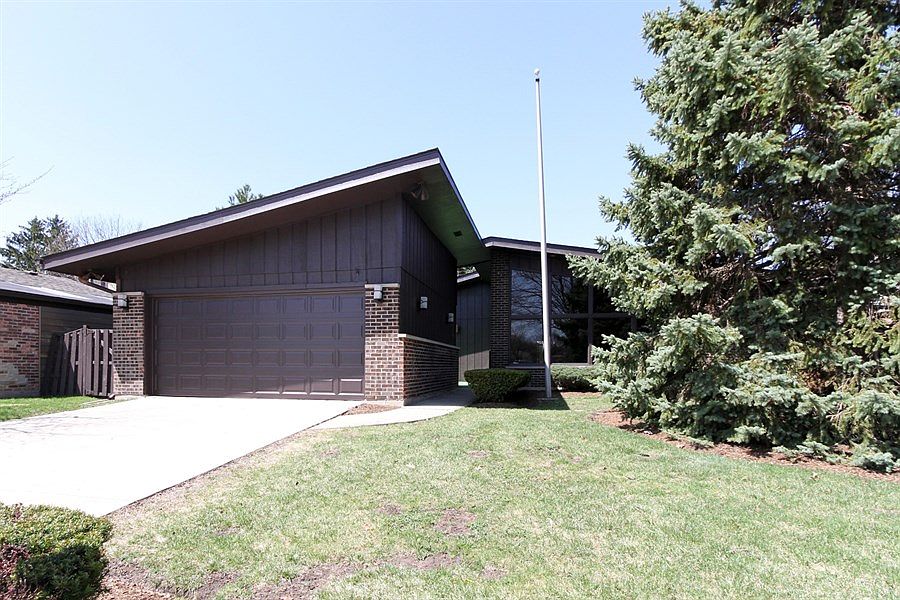 1st image of 1714 N Aspen Dr