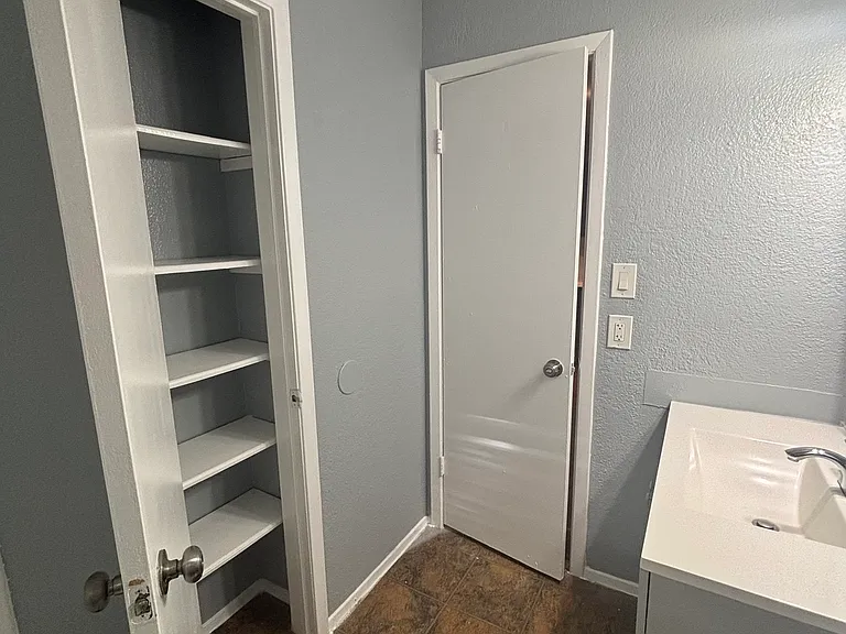 1606 Welch St #5 — Photo 13