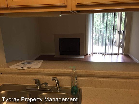 5th image of 12166 Metric Blvd APT 0256