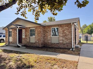 1507 E Berkeley St, Wichita, KS 67216