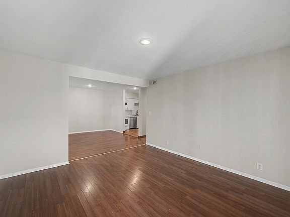 4th image of 320 Welch Rd APT G5