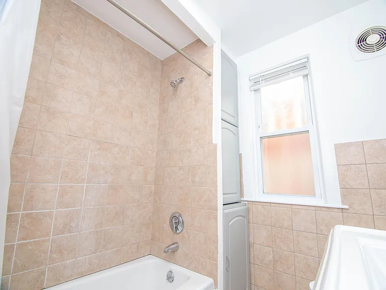 48 Oak Square Ave #1 — Photo 24