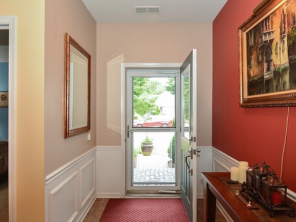 4th image of 13963 Redmond Dr