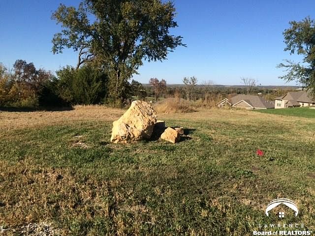 2nd image of 631 N Daylily Dr