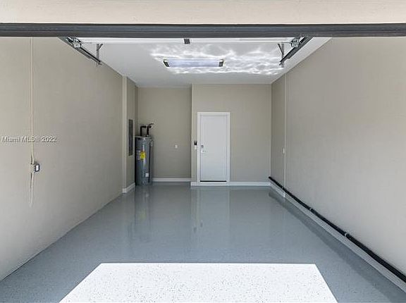 4th image of 2431-2433 NE 20th Ave