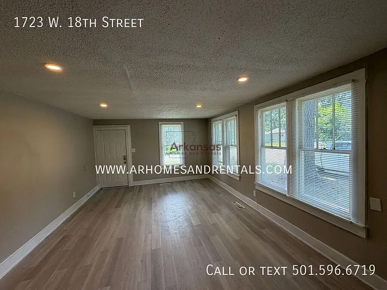 1723 W 18th St — Photo 2