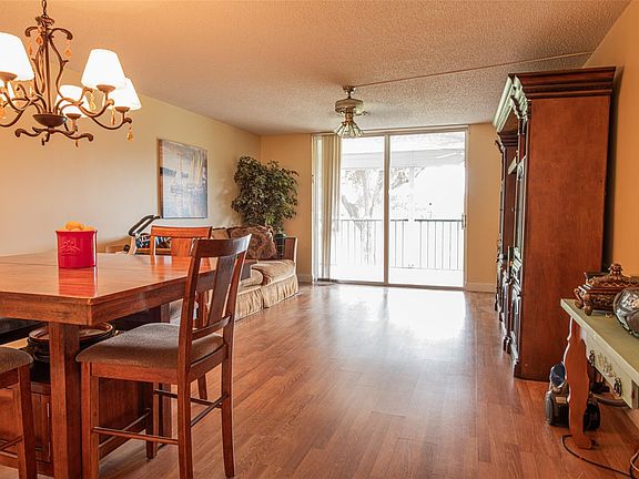 5th image of 7210 Lake Circle Drive #204