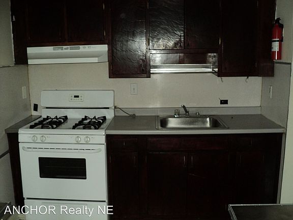 4th image of 3901 Elsinore St Fl 1ST