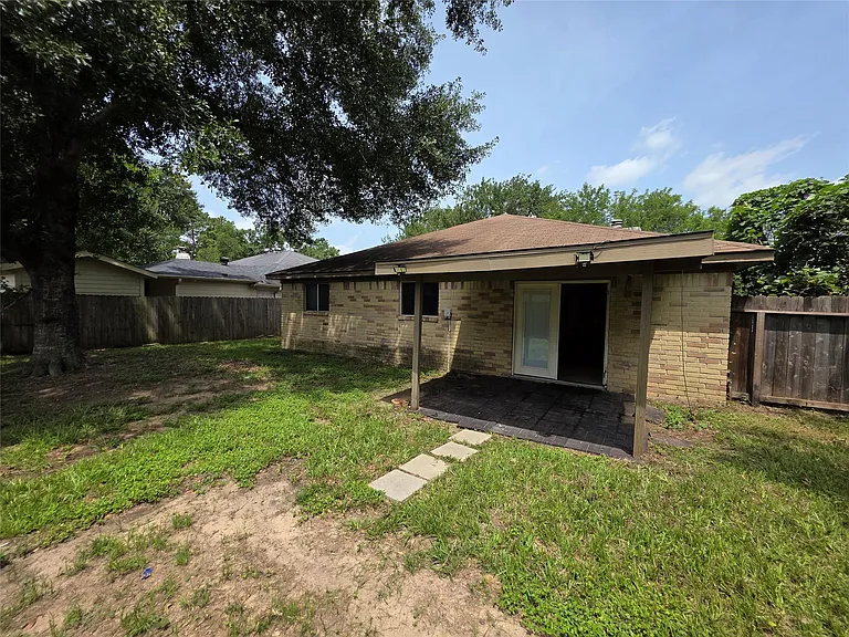 22543 Market Square Ln — Photo 14