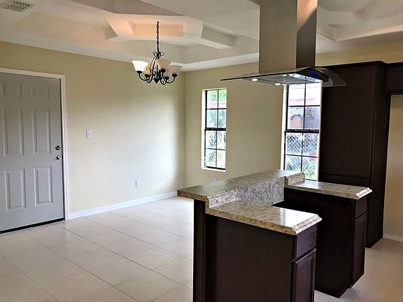 5th image of 405 Reid Dr